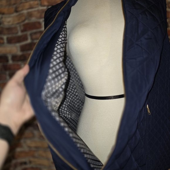 Crown & Ivy Womens Blue Quilted Vest Size 2X - Picture 5 of 6